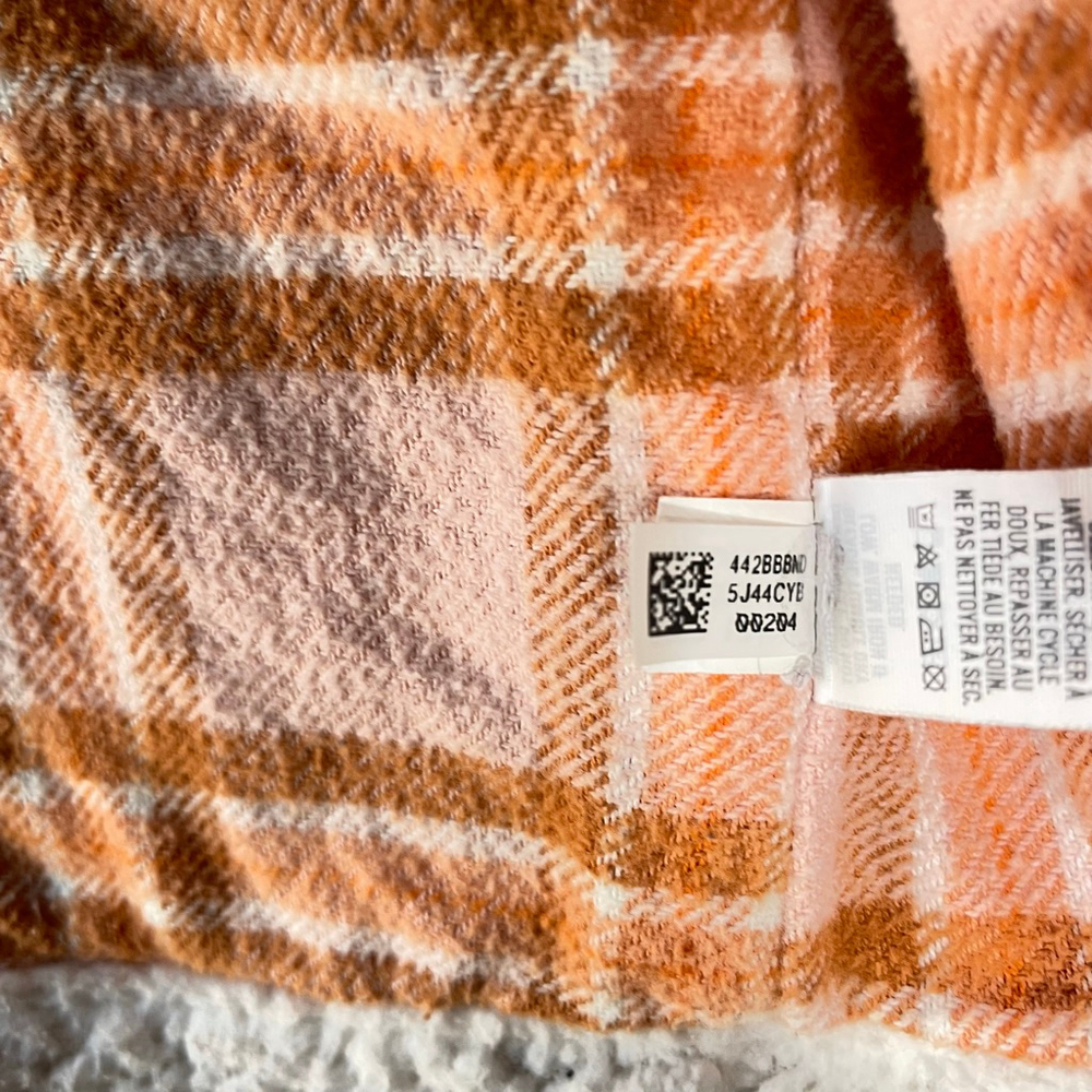 Aerie teddy bear sherpa fleece button front plaid interior vest sz L - Picture 5 of 10